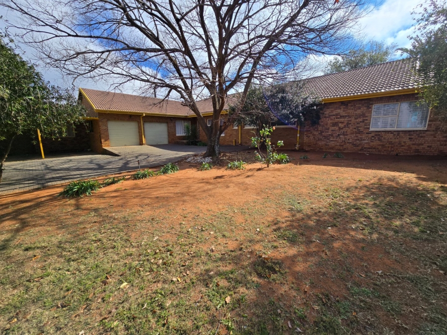4 Bedroom Property for Sale in Universitas Ridge Free State